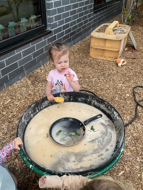 This month, the children in Toddler 1 at RisingOaks Early Learning | St. Patrick have been exploring our outdoor environment in honour of National Indigenous History Month.
